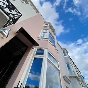 27 Hove