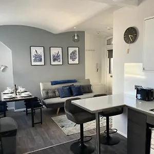 Windsor Deluxe - Modern City Centre 5min From Beach & Station Brighton