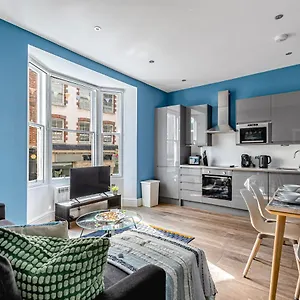Lanes By Airhost Appartement