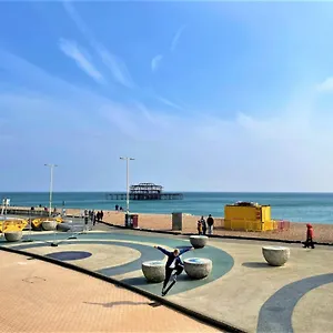 Flash Sales Offer - Any Week Day No Minimum Restrictions Centre Studio Bn144cla02 Brighton